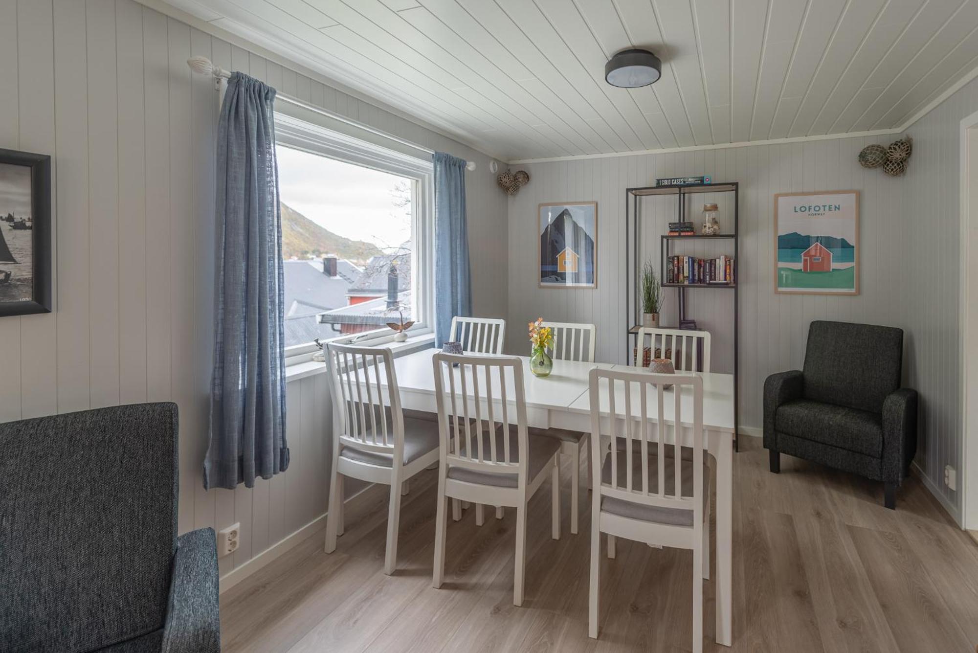 Cozy House By The Fjord In The Heart Of Lofoten Reine Esterno foto