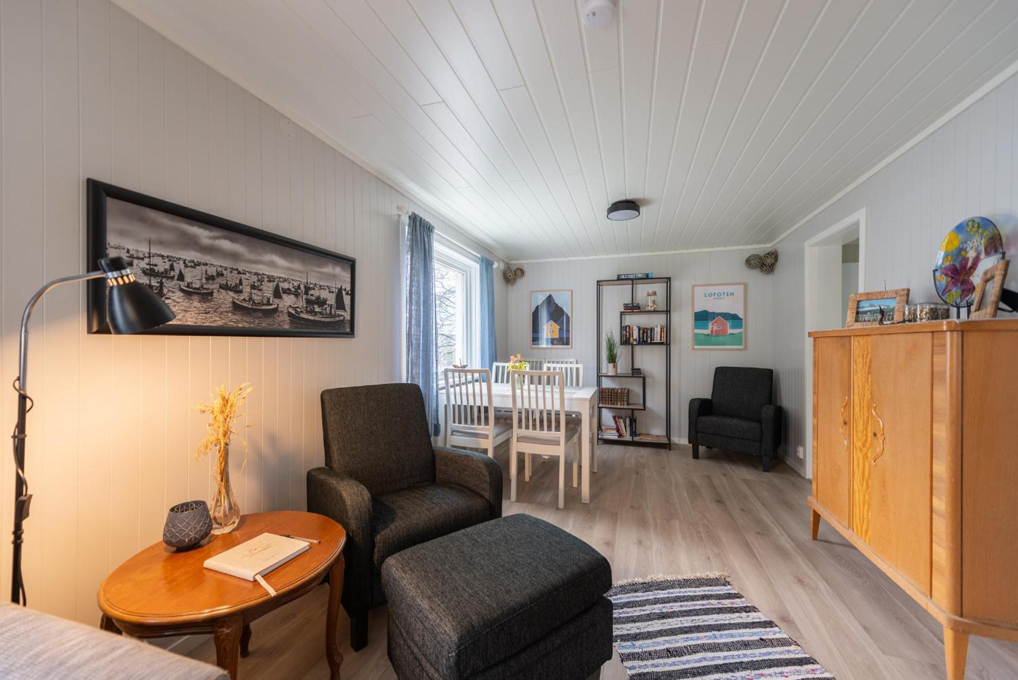 Cozy House By The Fjord In The Heart Of Lofoten Reine Esterno foto