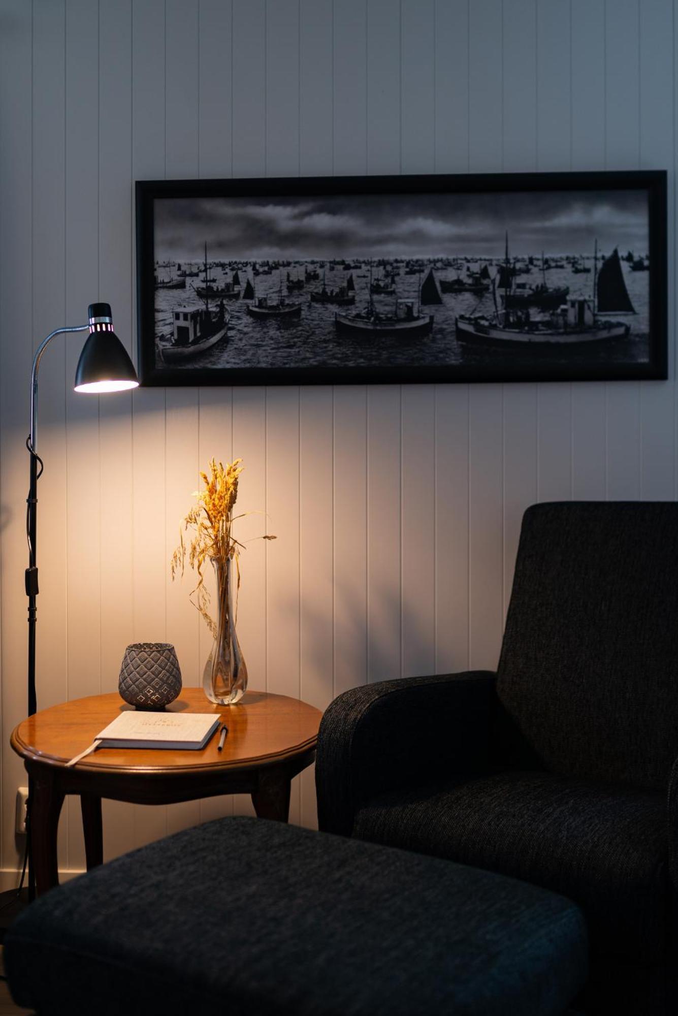 Cozy House By The Fjord In The Heart Of Lofoten Reine Esterno foto